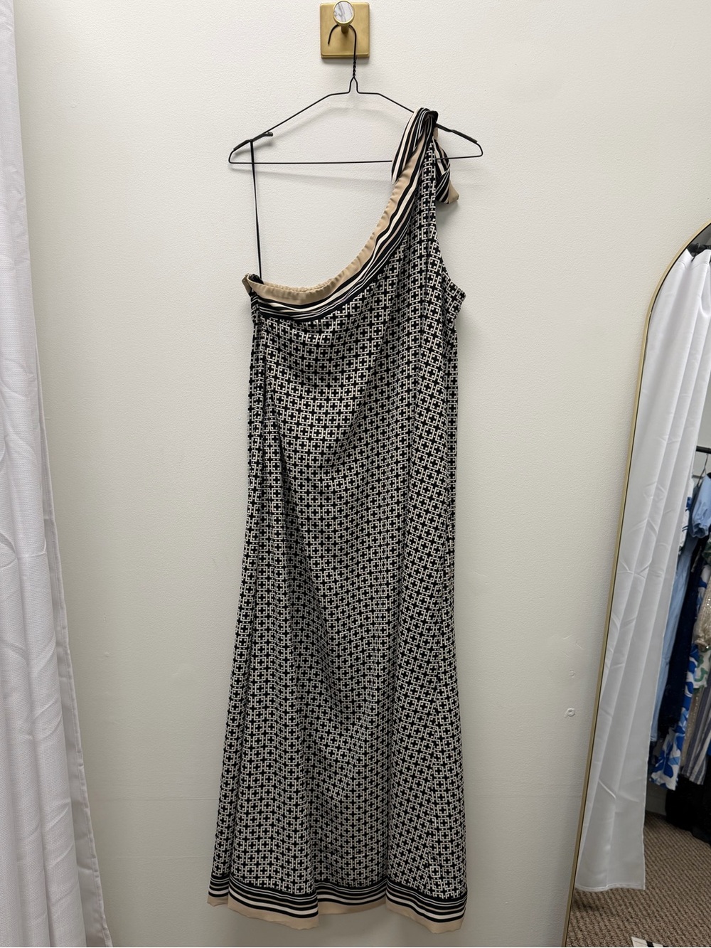 Abercrombie & Fitch Black and Cream One-Shoulder Printed scarf Maxi Dress